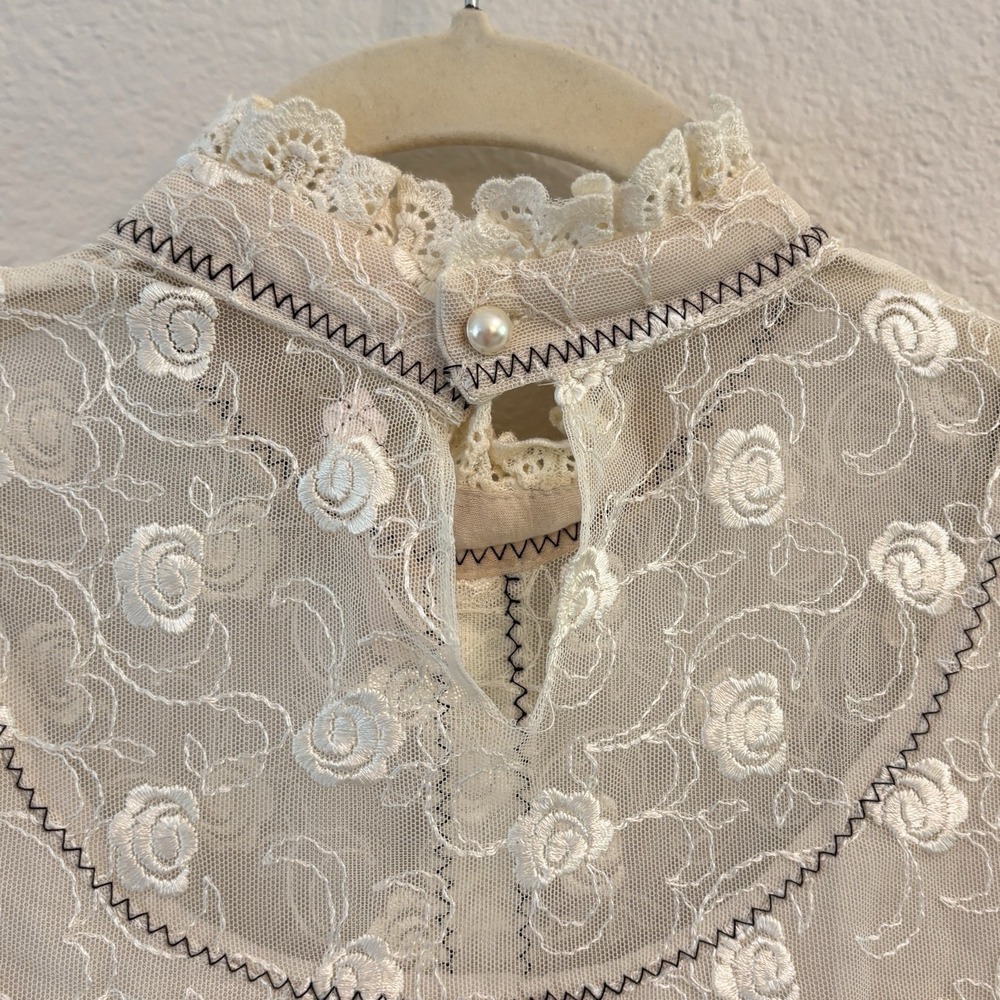 Free People 2007 Lace Yoke Tunic Top Size S Boho Romantic Victorian Lace NEW - Picture 9 of 12
